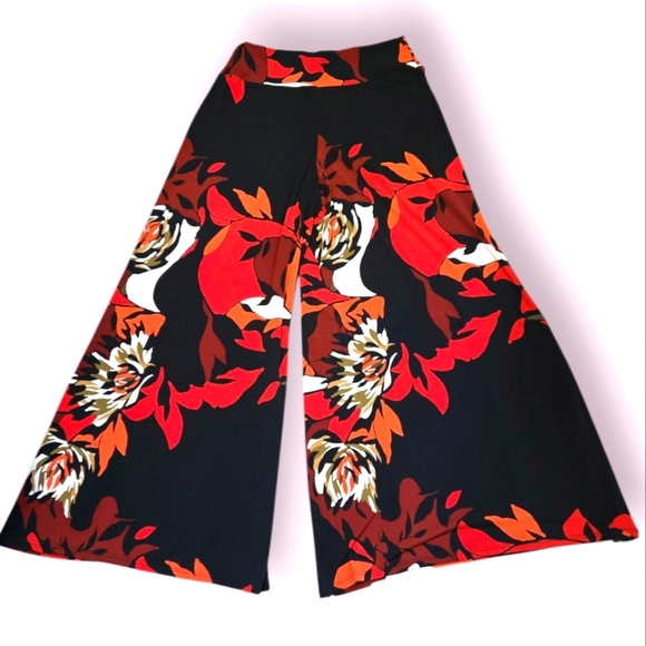 COCO BIANCO Floral Wide-Leg Pants In Black and Red. Size Small - Picture 1 of 9